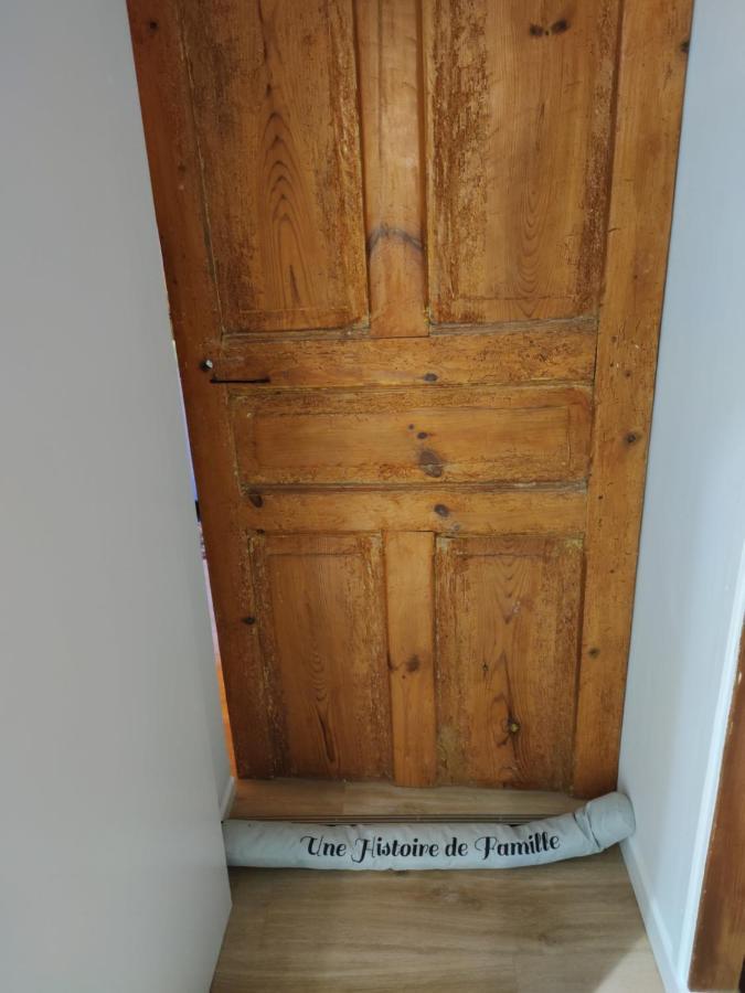 Maison Familiale Et Authentique Saint-Jacques-des-Blats Zewnętrze zdjęcie